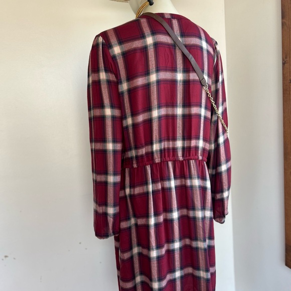 time and tru L Plaid Button-Front Drawstring Waist Dress in Burgundy l new - Picture 4 of 6